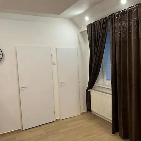 Bada Bing Plaza Apartment Bratislava Exterior photo